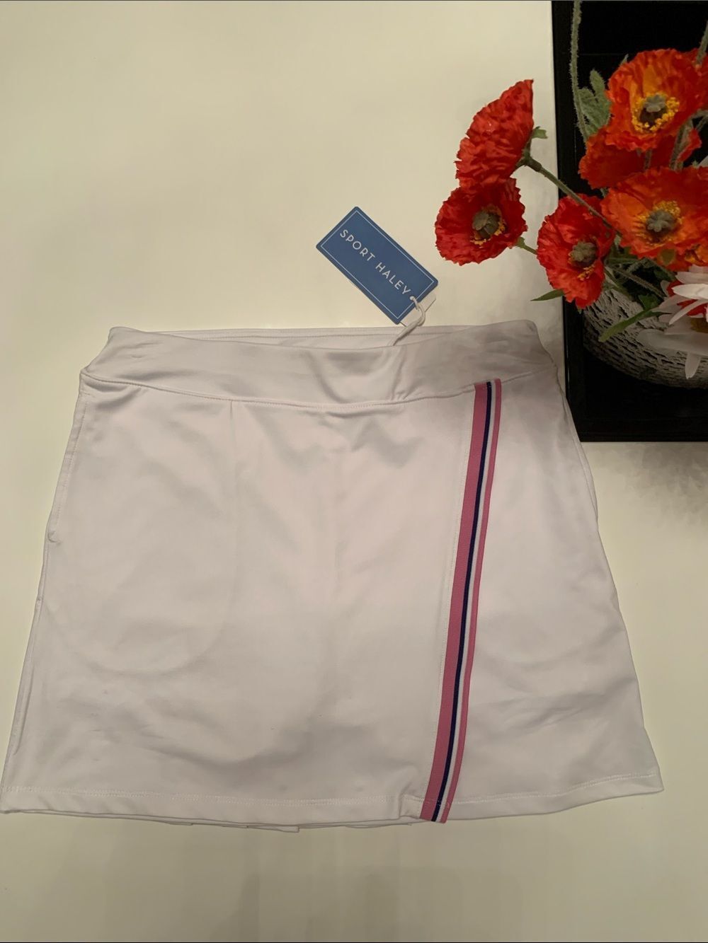 NWT Sport Haley White Skort with Pink and Navy Side Stripe Size XS